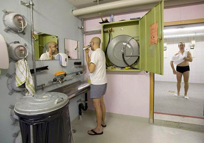 Στο μπάνιο του Null Stern Στο μπάνιο του Null Stern